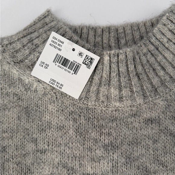 American Eagle Crew Neck Women’s Sweater NWT - Picture 2 of 5